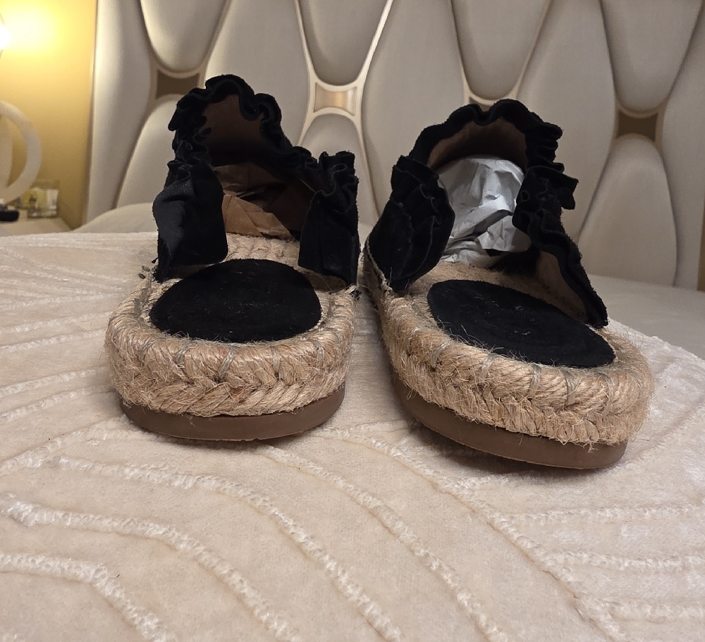 Kate Spade Black Suede Ruffle Espadrilles Size 8 - Picture 6 of 9